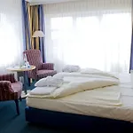 ホテル Strandhotel Gerken ヴァンガーオーゲ